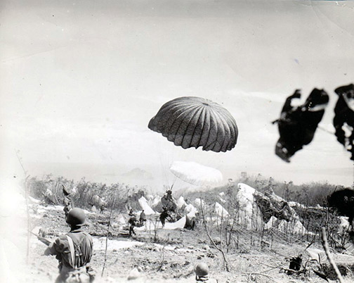Paratroopers from the 503rd land on Corregidor in 1945 (source Wikicommons).
